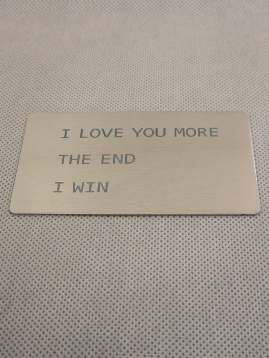 Graverat kärlekskort i aliminium